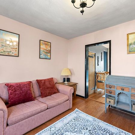 139 I Abbey House I Characterful & Peaceful 1Br House W Garden, Rooftop Balcony, Fully Equipped Kitchen And Dedicated Workspace Bury St. Edmunds Exterior photo