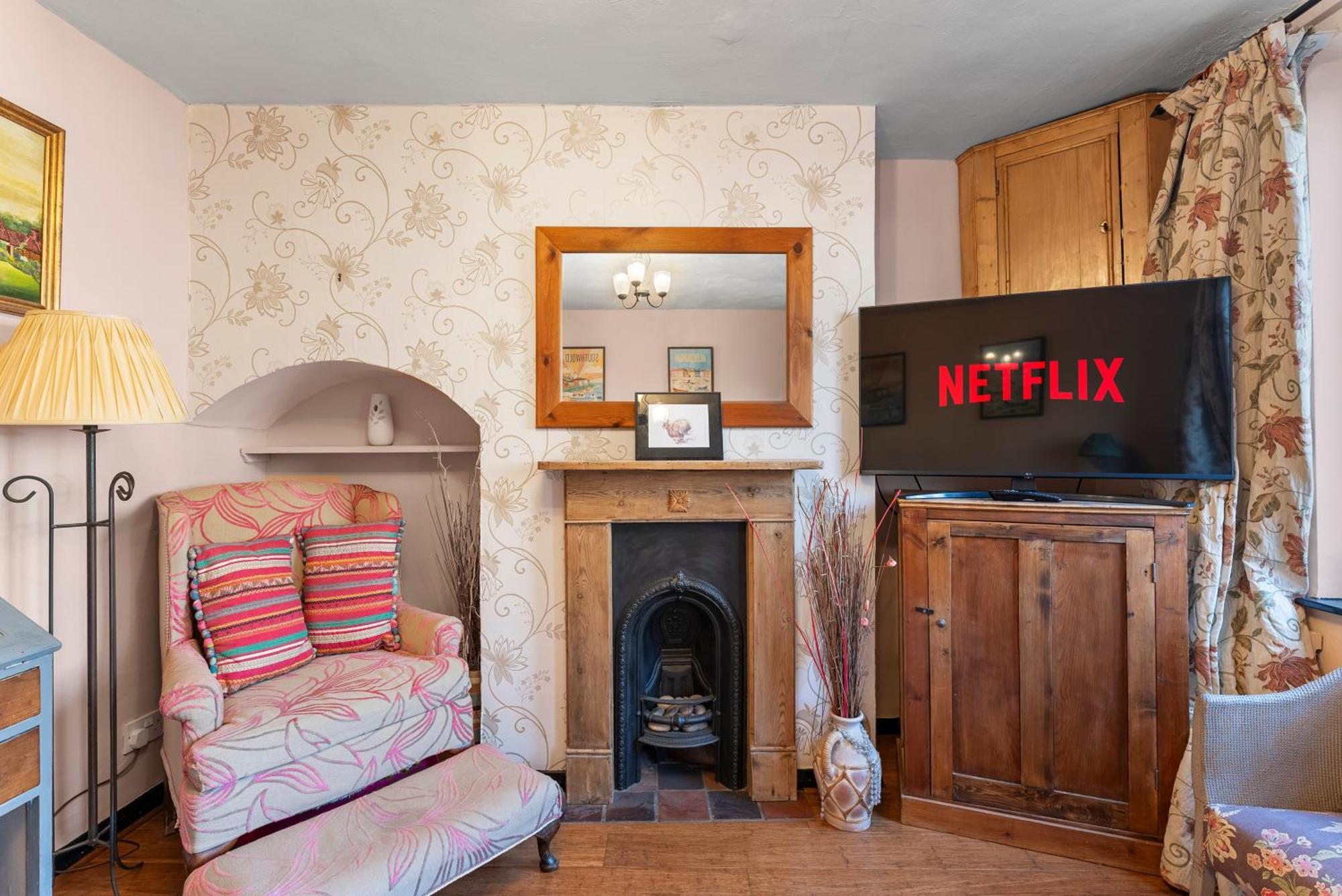 139 I Abbey House I Characterful & Peaceful 1Br House W Garden, Rooftop Balcony, Fully Equipped Kitchen And Dedicated Workspace Bury St. Edmunds Exterior photo